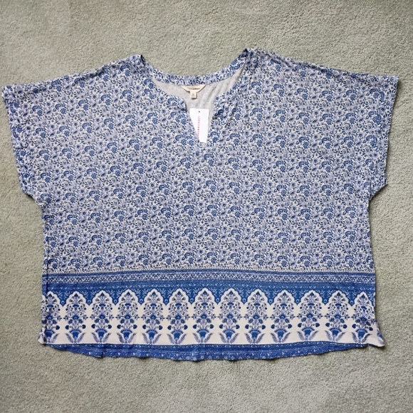 Lucky Brand Tops - NWT 3X Lucky Brand Split Neck Cap Sleeve Blue Paisley Floral Top NEW